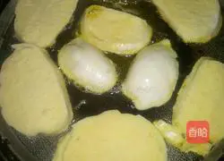 Illustration of how to make egg pancakes 3