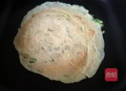Illustration of how to make egg and scallion pancakes 4