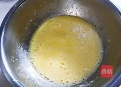 Illustration of how to make two-color cocoa cake roll 5