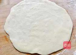 Illustration of how to make scallion pancakes (electric pancake version) 13