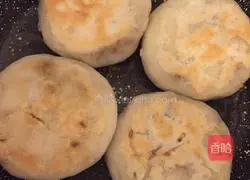 Illustration of how to make meat-filled glutinous rice cakes 4