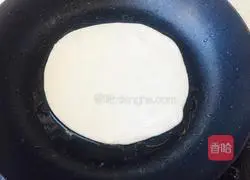 Illustration of how to make pancakes 8