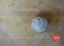 Illustration of how to make hot scallion pancakes 8