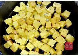 Illustration of how to make egg fried tortillas 4