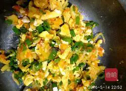 Illustration of how to make egg, milk and vegetable cakes 7