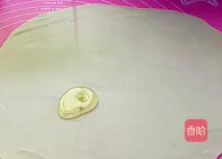 Illustration of how to make salt and pepper pancakes 9