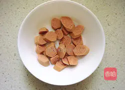 Cheese Baked Sausage Chicken Cake Recipe Illustration 1