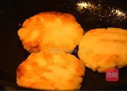 Slimming food~Illustration of how to make bean dregs cake 3