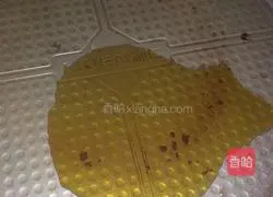 Illustration of how to make fungus, melon, celery and egg pancake 7