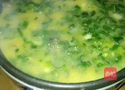Illustration of how to make spinach omelette with Bear Omelette Maker 6