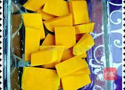 Illustration of how to make sugar-free pumpkin bean paste cake 1