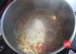 Illustration of how to make shrimp egg pancake noodles 7