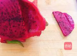 Illustration of how to make fruit sushi 6