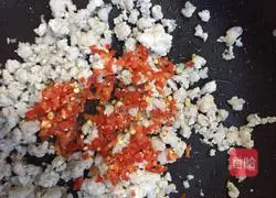 Illustration of how to make vermicelli meat pie 9