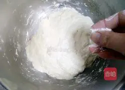 Illustration of how to make silk-wrapped hand-torn cakes 8