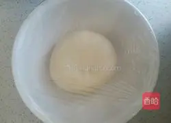 Illustration of how to make green onion hand cakes 2