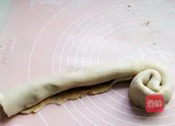 Electric baking pan version of sesame paste cakes Practice illustration 8