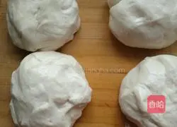 Illustration of how to make dough cakes 2