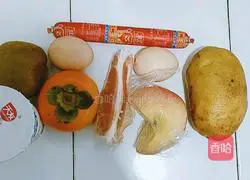 Illustration of how to make breakfast potato omelette 1