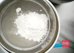 Lemon Sponge Cupcake Recipe Illustration 14