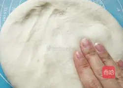 Illustration of how to make Kuaishou shortbread (mung bean filling) 4