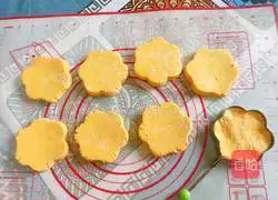 Flower-shaped pumpkin glutinous rice cakes Illustration of practice 12