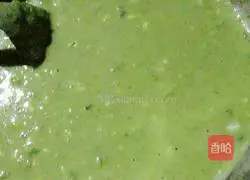 Illustration of how to make celery and scallion pancakes 6