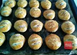 Illustration of how to make wife cake 16