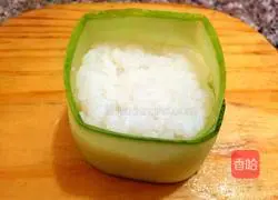 Illustration of how to make warship sushi 3