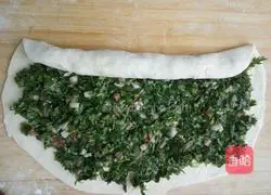 Illustration of how to make coriander meatloaf 9