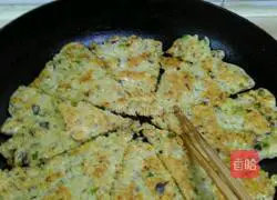 Illustration of making mushroom egg pancake 10