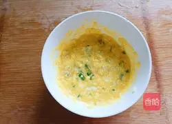 Illustration of how to make radish and shrimp pancakes 5