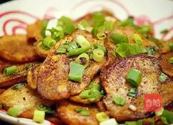 Illustration of how to make fried potato slices 1