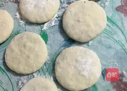 Illustration of how to make chives, bamboo shoots, diced beans and dried meat cakes 7