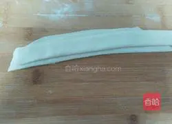 Illustration of making crispy home-style pancakes 7