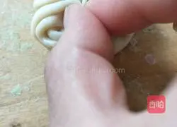 Illustration of how to make sugar cakes 10