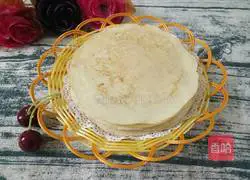 Illustration of how to make banana pancake 8