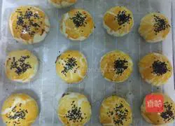 Illustration of how to make bean paste cake 12