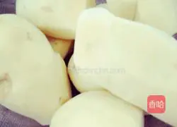 Illustration of how to make pan-fried potato pancakes 1