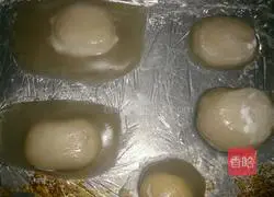 Illustration of how to make crystal cornmeal cake 11