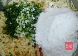 Illustration of home-style potato pancakes 6