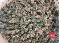 Illustration of how to make shepherd's purse and fresh meat fried buns 8