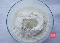 Illustration of how to make Italian thin crust pizza with homemade pizza sauce 2