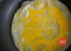 Quick Breakfast: Egg and Scallion Pancakes Illustration of how to do it 3