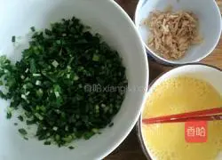 Illustration of how to make chives, eggs and shrimp skin boxes 3