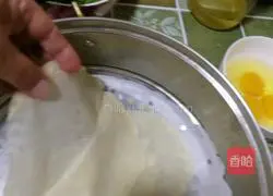 Illustration of how to make pancake boxes 7