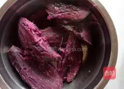 Purple Sweet Potato and Sesame Cake Illustration of how to make cakes 1