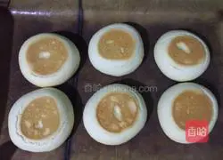 Illustration of how to make Rushan wedding cake 15