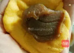 Illustration of how to make baked pumpkin pie 5