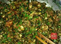 Illustration of how to make mushroom meat pie 8